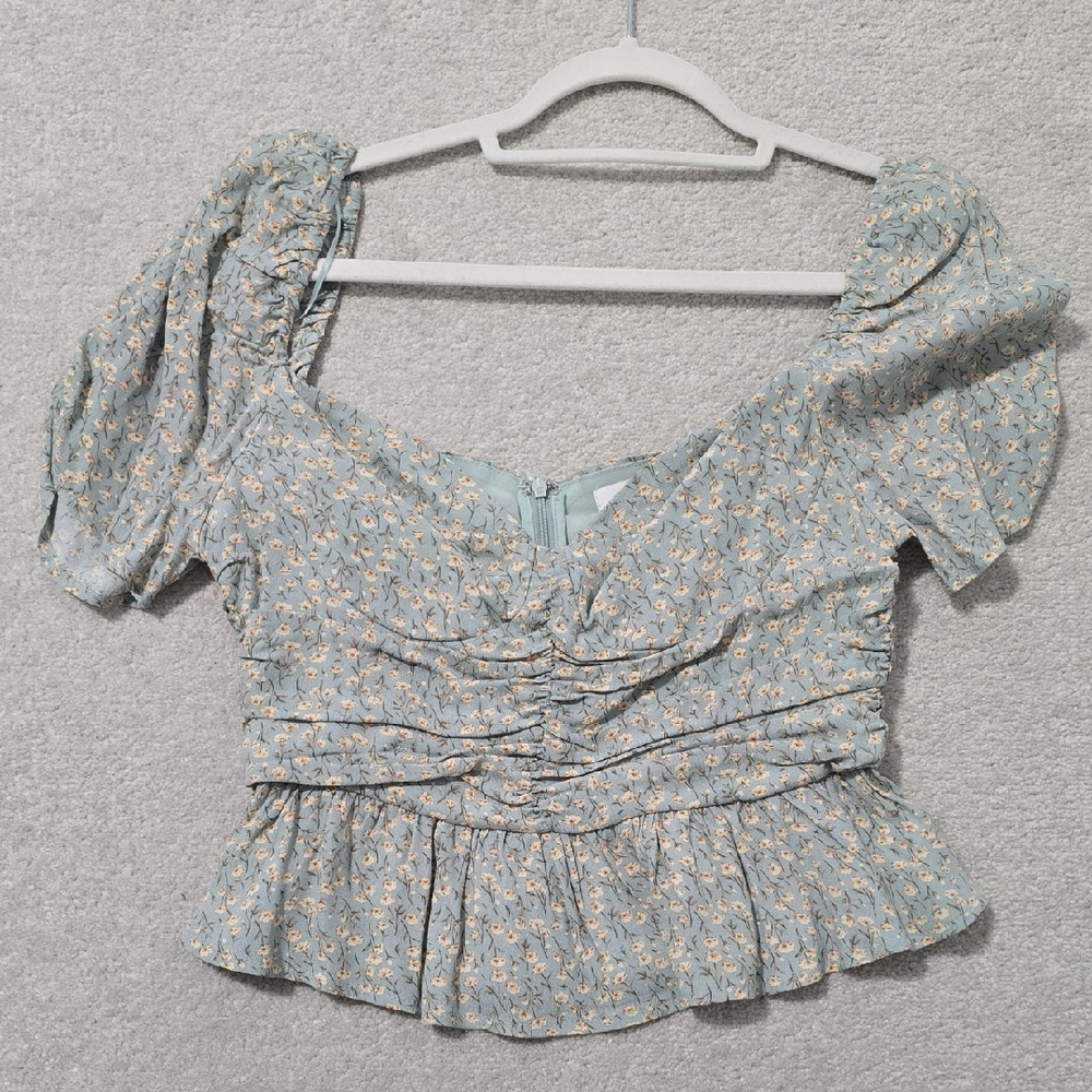 ASTR The Label Blue DITSY FLORAL Crop Top